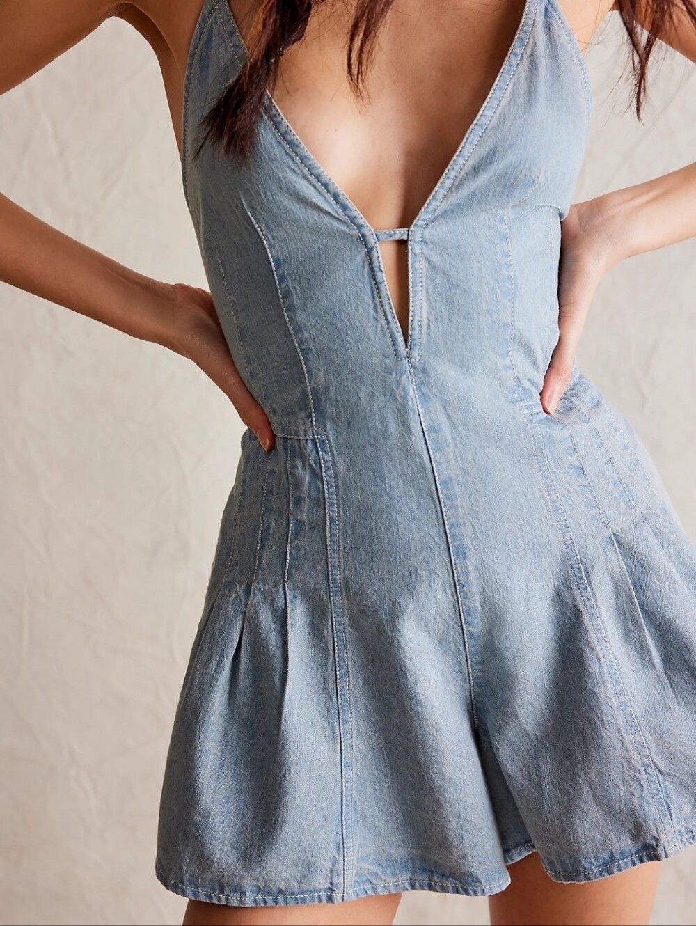 Free People We The Free Nostalgia Ultra Shortalls Romper Light Blue Denim V-neck